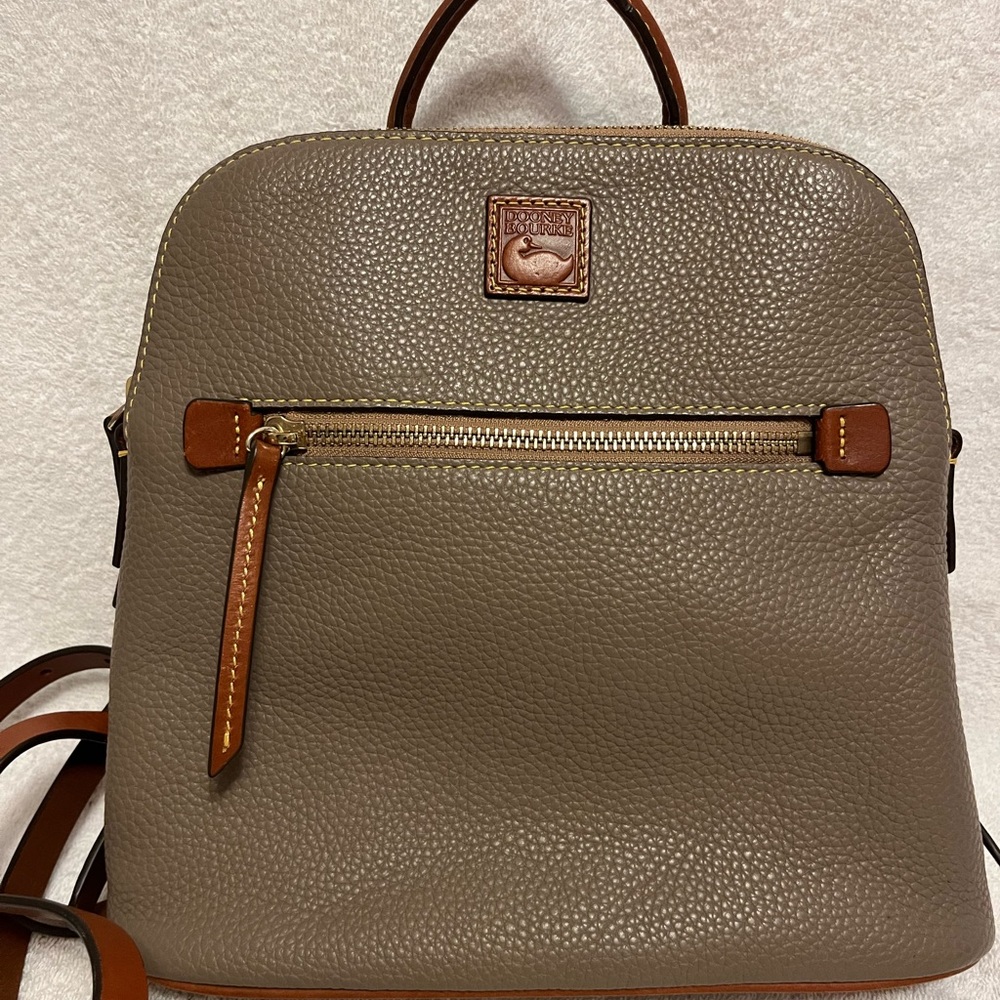 Dooney n Bourke pebble grain back pack
